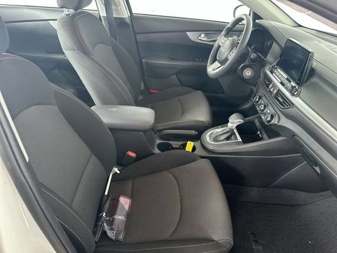 Certified 2023 Kia Forte LXS w/ LXS Technology Package FWD image 26