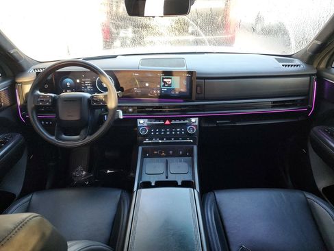 Used 2024 Hyundai Santa Fe Calligraphy FWD image 10