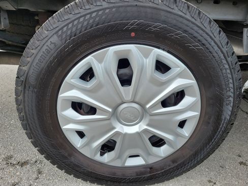 Used 2025 Ford Transit 250 Low Roof w/ Exterior Upgrade Package RWD image 29
