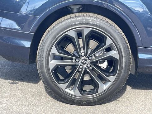 Certified 2025 Audi Q7 3.0T Premium Plus image 9