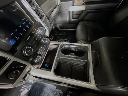 Used 2019 Ford F350 Lariat w/ Lariat Ultimate Package image 26