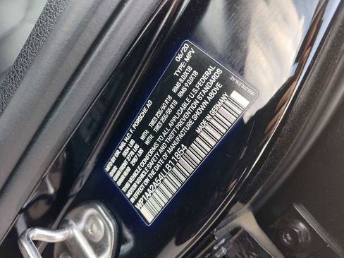 Used 2020 Porsche Macan image 28