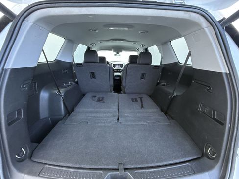 Used 2022 GMC Acadia SLE w/ Driver Convenience Package image 35