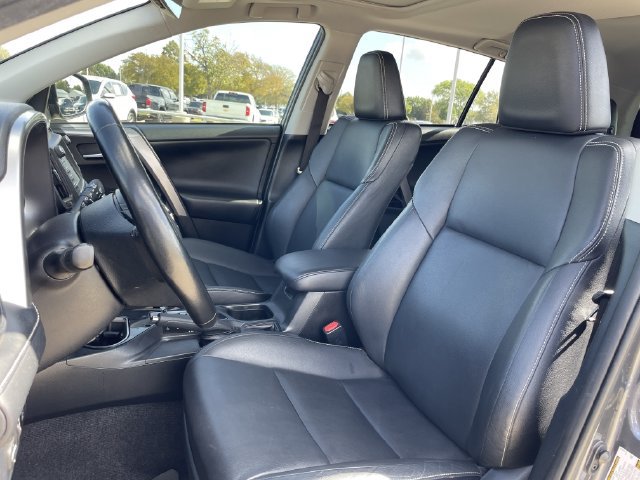 Used 2017 Toyota RAV4 Limited FWD image 26