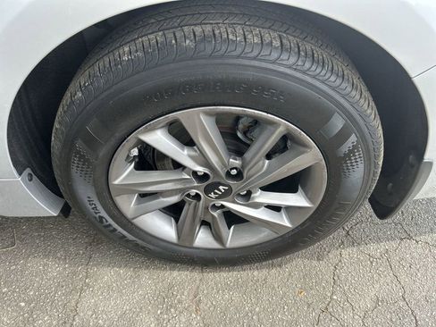Used 2020 Kia Optima LX FWD image 10