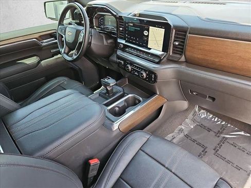 Certified 2023 Chevrolet Silverado 1500 High Country w/ High Country Premium Package AWD/4WD image 29