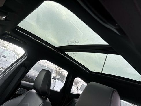 Used 2025 BMW X1 xDrive28i w/ Premium Package image 26