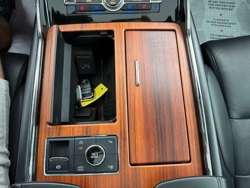 Used 2020 Lincoln Navigator Reserve AWD/4WD image 17