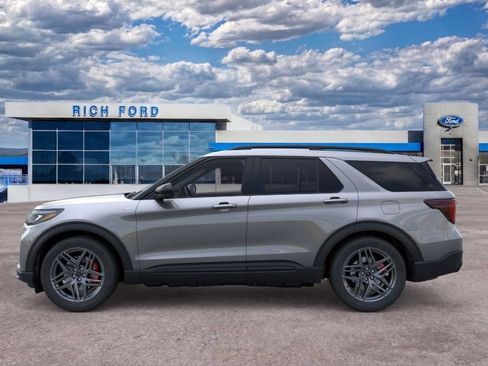 New 2026 Ford Explorer ST-Line w/ ST-Line Street Pack AWD/4WD image 3