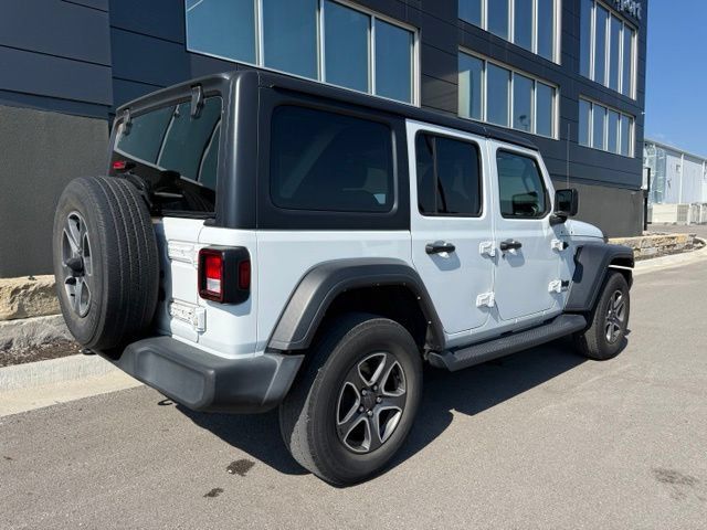 Used 2022 Jeep Wrangler Unlimited Sport AWD/4WD image 3