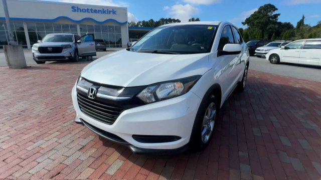 Used 2018 Honda HR-V LX image 6