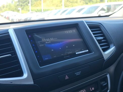 Used 2017 Honda Ridgeline Sport image 28
