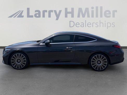 Used 2025 Mercedes-Benz CLE 300 4MATIC Coupe image 2