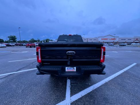Used 2024 Ford F350 Lariat w/ Lariat Ultimate Package AWD/4WD image 7
