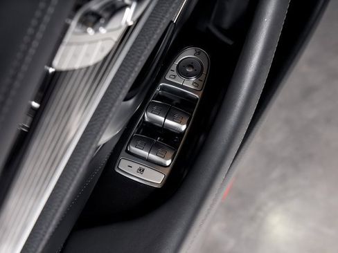 Used 2020 Mercedes-Benz E 63 AMG S image 55