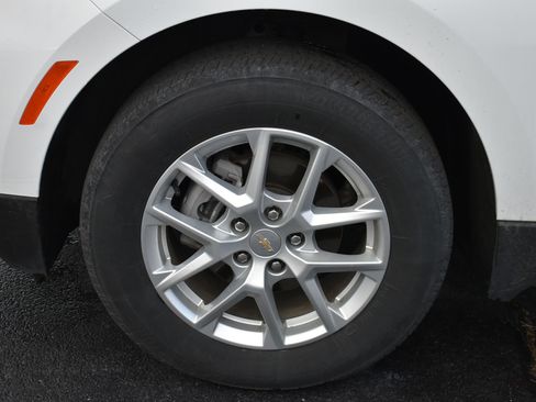 Used 2024 Chevrolet Equinox LT image 10