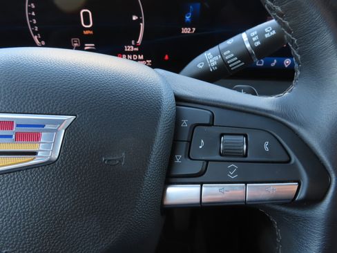 Used 2024 Cadillac XT4 Premium Luxury image 22