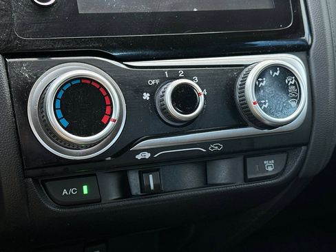 Used 2019 Honda Fit Sport image 18