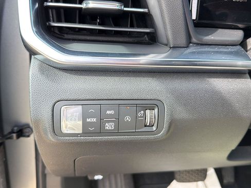 Used 2025 GMC Terrain Elevation AWD/4WD image 11