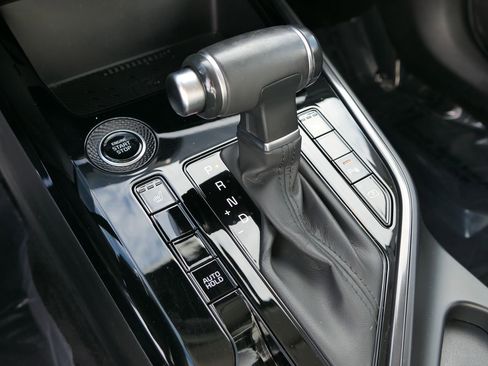 Used 2023 Kia Niro EX image 20