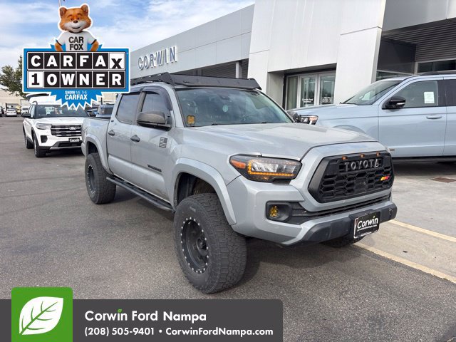 Used 2021 Toyota Tacoma SR5 w/ Technology Package AWD/4WD image 2