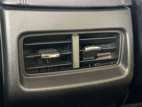 Used 2019 Ford Edge SEL w/ Equipment Group 201A image 29