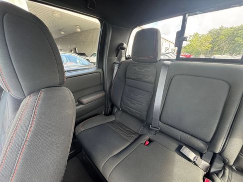 Used 2026 Nissan Frontier PRO-4X AWD/4WD image 39