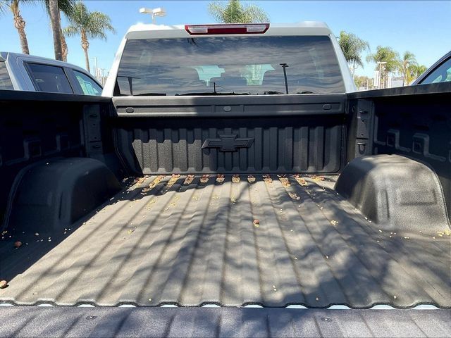 Used 2026 Chevrolet Silverado 1500 Custom Trail Boss w/ Turbomax Blackout Package AWD/4WD image 16