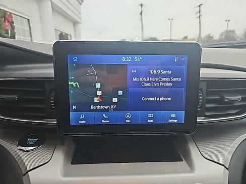 Used 2023 Ford Explorer XLT w/ Equipment Group 202A image 18