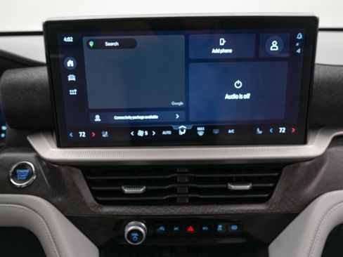 Certified 2025 Ford Explorer Platinum w/ Ultimate Package image 15