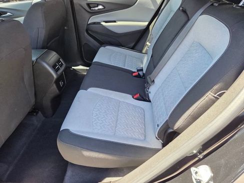 Used 2022 Chevrolet Equinox LS w/ LS Convenience Package FWD image 11