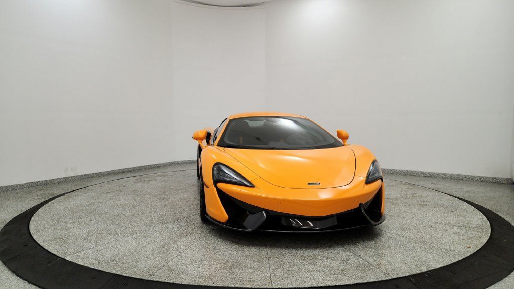 Used 2016 McLaren 570S Coupe RWD image 8