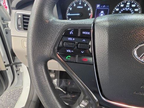 Used 2017 Hyundai Sonata ECO FWD image 11