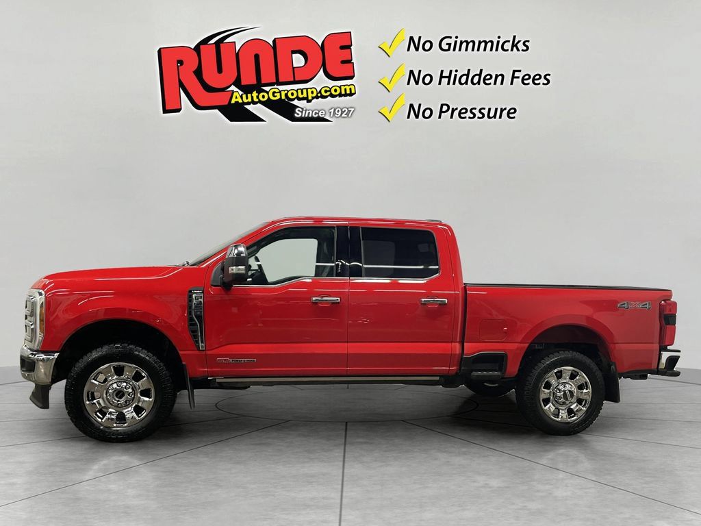 Used 2023 Ford F350 Lariat w/ Lariat Ultimate Package AWD/4WD image 2