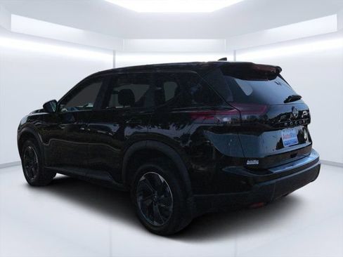 Used 2025 Nissan Rogue SV FWD image 5