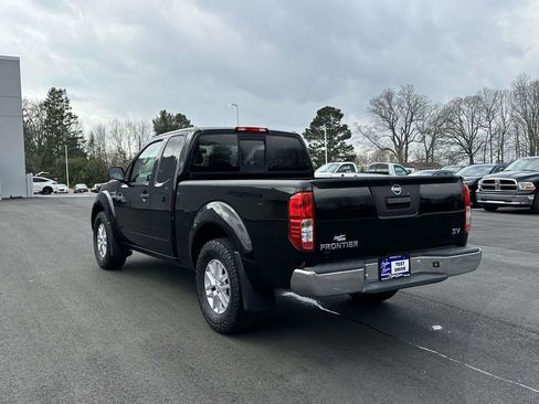 Used 2014 Nissan Frontier SV image 21