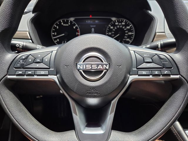 Used 2023 Nissan Altima 2.5 SV AWD/4WD image 31
