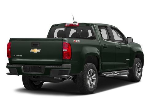 Used 2018 Chevrolet Colorado Z71 AWD/4WD image 2