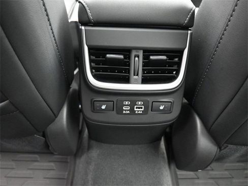 Used 2025 Subaru Legacy Limited w/ Popular Package #2 image 23