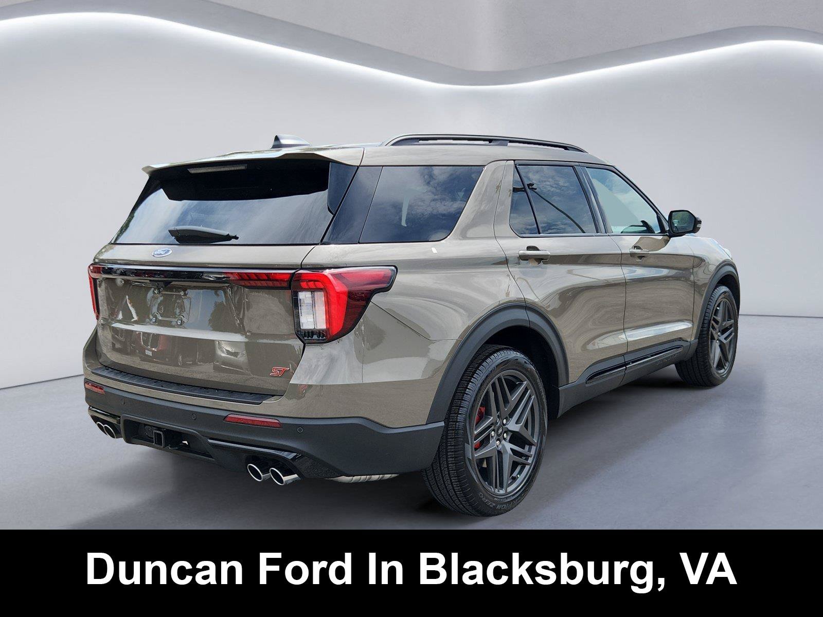 New 2026 Ford Explorer ST w/ Sun And Sound Package AWD/4WD image 3