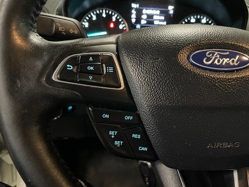 Used 2019 Ford EcoSport SE w/ SE Convenience Package image 10