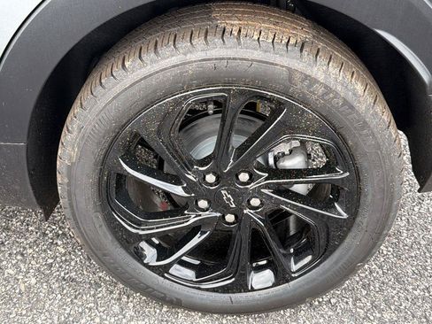 New 2027 Chevrolet Bolt RS w/ Technology Package FWD image 9