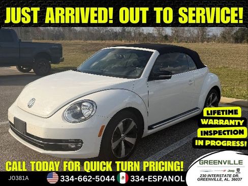 Used 2013 Volkswagen Beetle 2.0T image 1