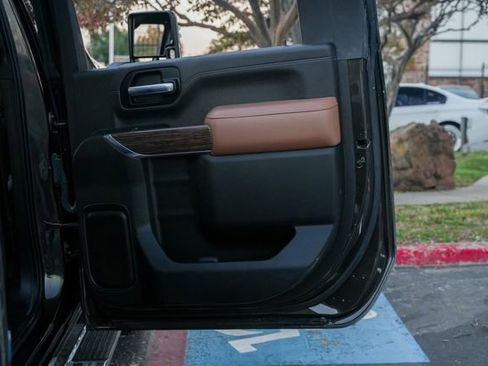 Used 2020 Chevrolet Silverado 2500 High Country w/ Z71 Off-Road Package image 38