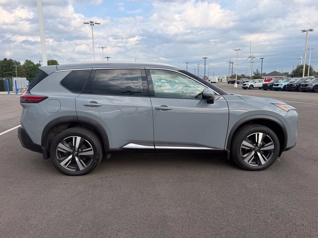 Used 2023 Nissan Rogue SL AWD/4WD image 5
