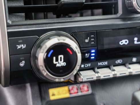 Certified 2025 Toyota 4Runner Platinum AWD/4WD image 16