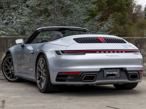Certified 2022 Porsche 911 Carrera image 3