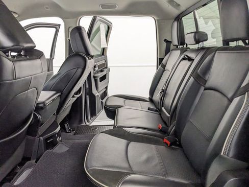 Used 2024 RAM 2500 Laramie w/ Safety Group AWD/4WD image 23