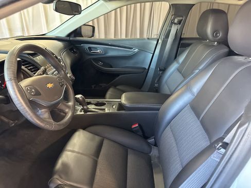 Used 2016 Chevrolet Impala LT image 20