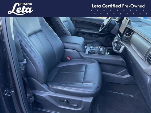 Used 2024 Ford Expedition XLT image 39